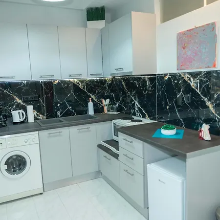Apartment Urban Chic Flat Pagrati *