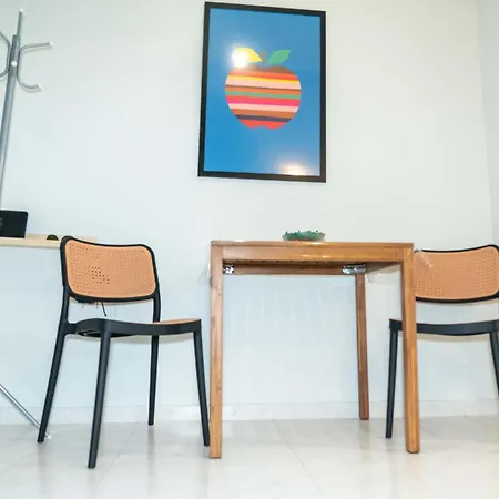 Urban Chic Flat Pagrati