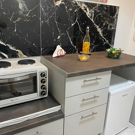 Urban Chic Flat Pagrati